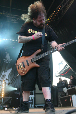 http://www.vs-webzine.com/hell2007/HELLFEST-HACRIDE2.jpg (105122 octets)